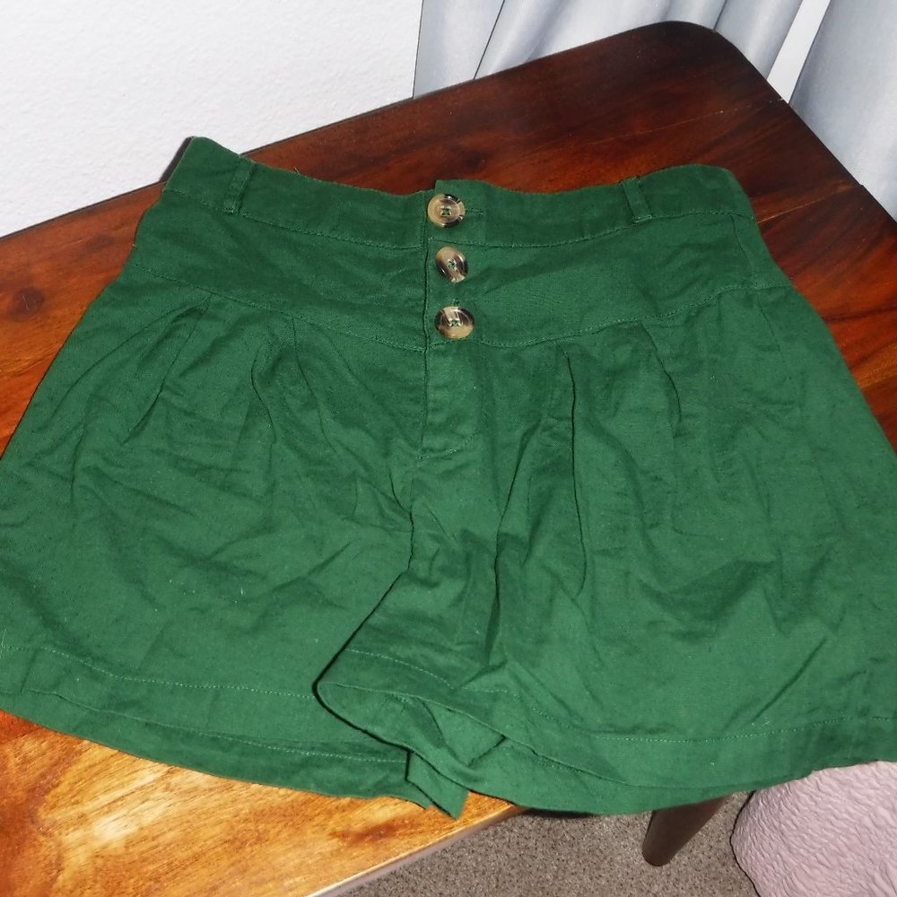 Green Buttoned Pacsun Shorts